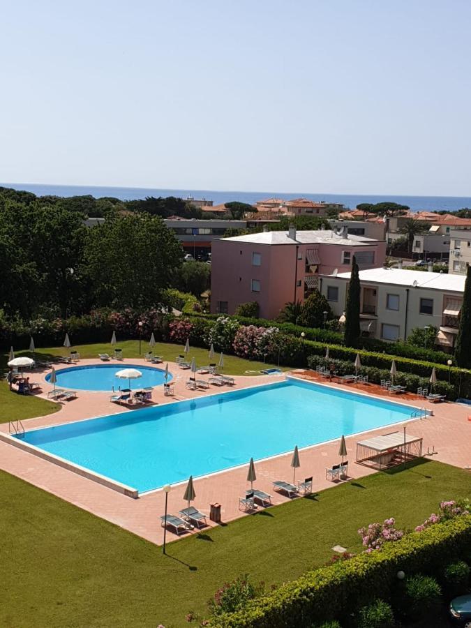 Appartamento Santa Costanza Con Piscina San Vincenzo Dış mekan fotoğraf